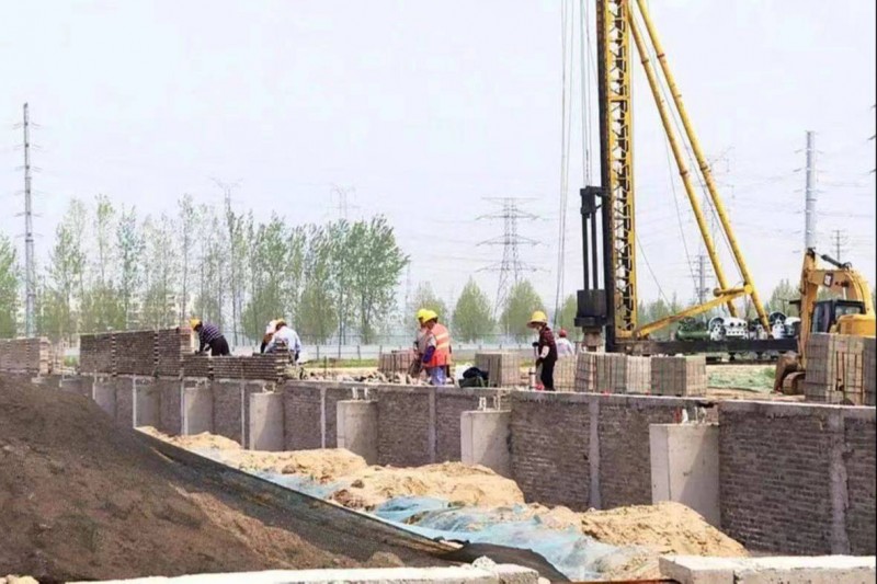 宿遷中玻新能源材料產業(yè)園項目爭取7月底具備點火投產條件