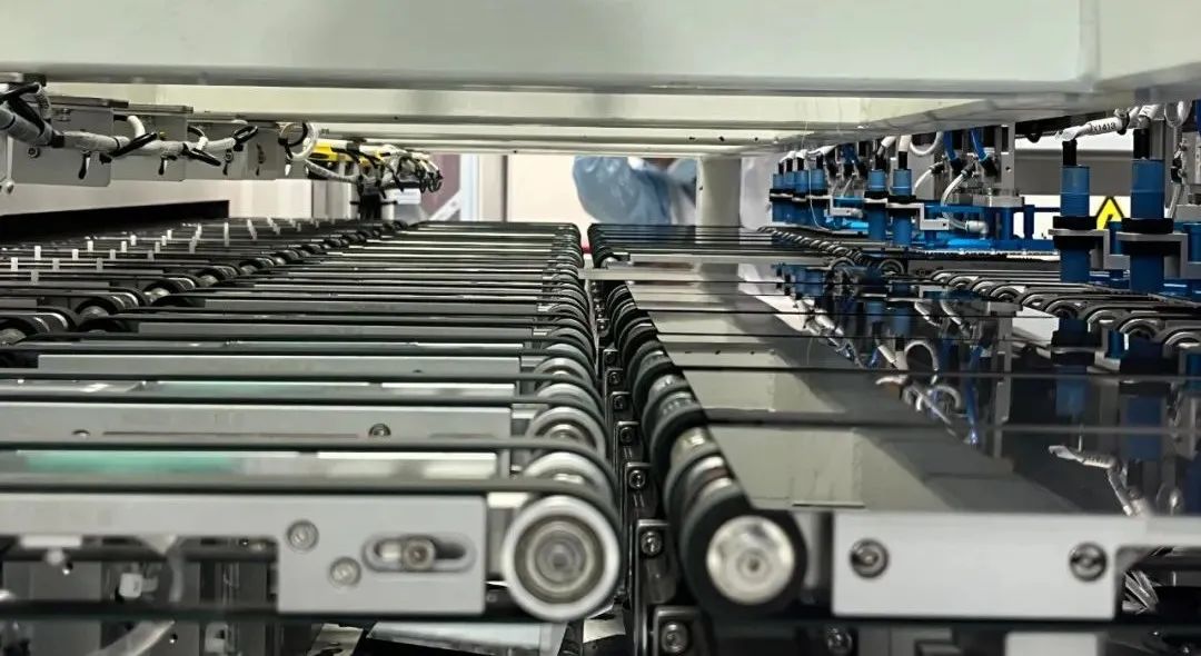 金剛光伏130μm硅片量產，高效微晶異質結電池薄片化提速
